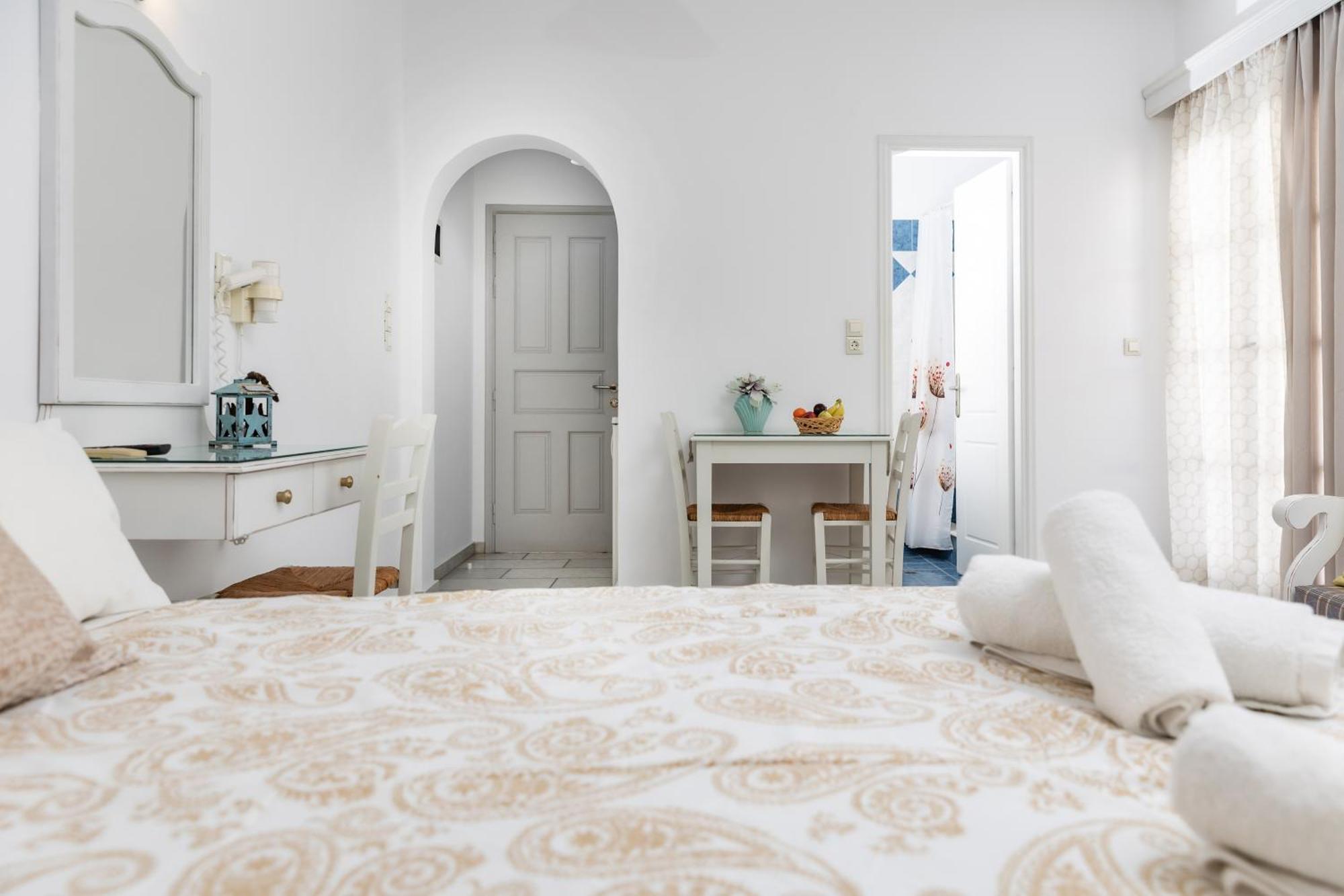 Depis Studios & Apartments Naxos City Exterior foto